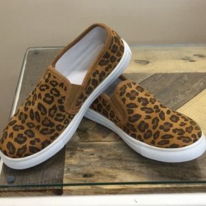 Soho girls leopard shoes